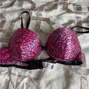 D&G Vibrant Pink and Black Leopard Bra